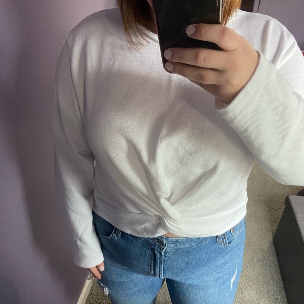 AMERICAN EAGLE TWIST FRONT SWEATER - Picture 3 of 3